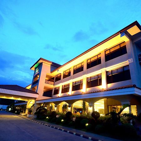 Mactan Isla Resort Μακτάν Εξωτερικό φωτογραφία