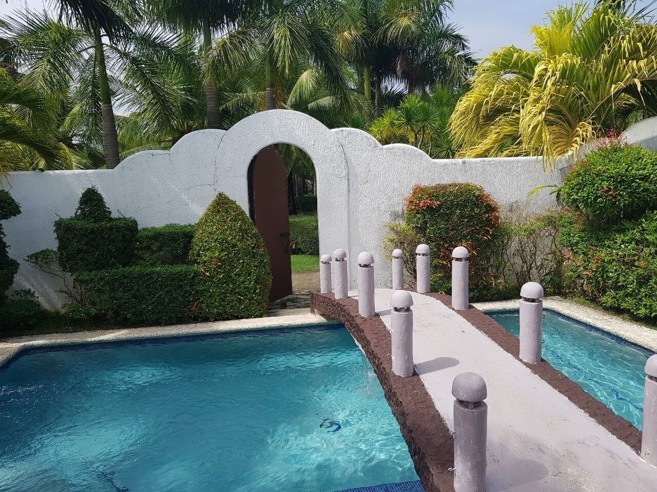Mactan Isla Resort Μακτάν Εξωτερικό φωτογραφία